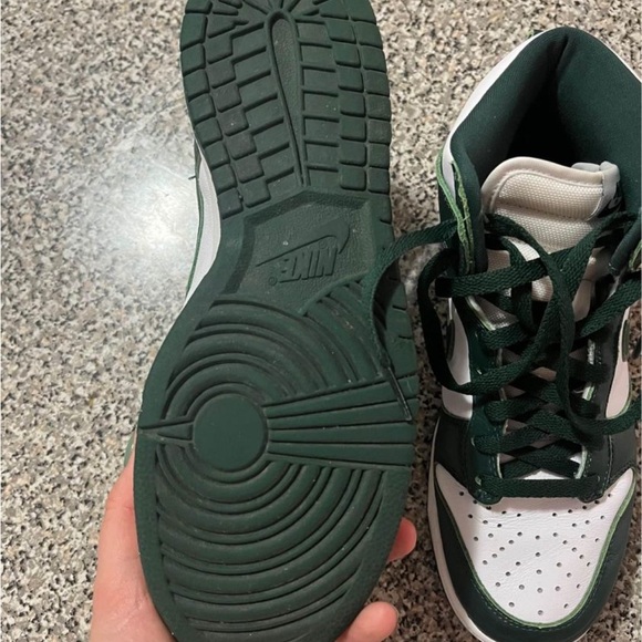 Nike Dunk High Spartan Green - Picture 2 of 10
